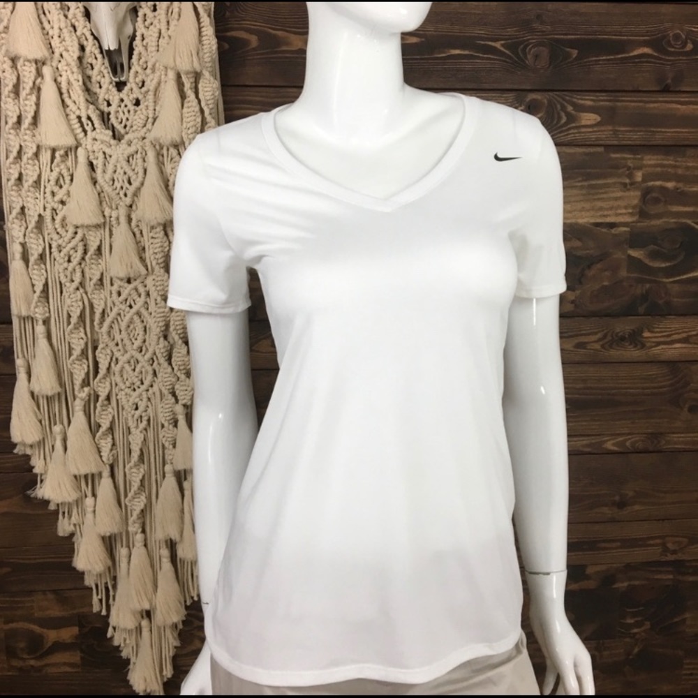 Nike V-neck drifit T-shirt